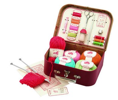 Moulin Roty, Zestaw do robótek ręcznych w walizce