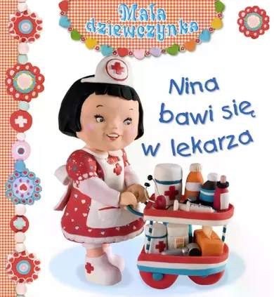 Nina bawi się w lekarza. Mała dziewczynka