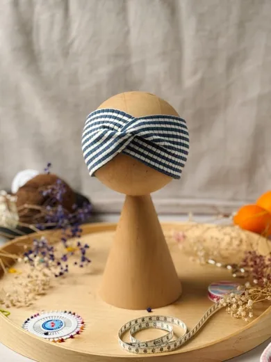 Opaska dziewczęca, granatowo-biała, Iltom