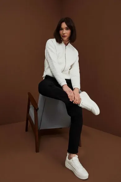 Spodnie materiałowe damskie, czarne, Moodo