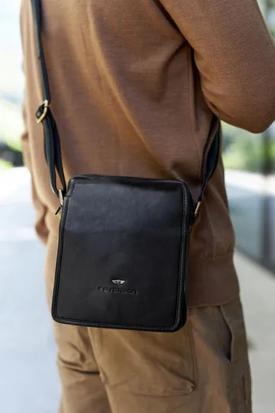 Torba listonoszka, czarna, skórzana, Peterson