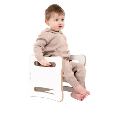 tupti.wood, Smally, 2w1: krzesełko, stolik