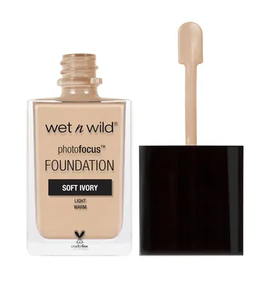 Wet n Wild, Photo Focus Foundation, wygładzający podkład do twarzy, Soft Ivory, 30 ml