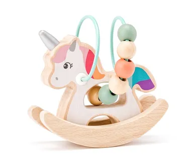 Woodyland, jednorożec bujany, labirynt z koralikami