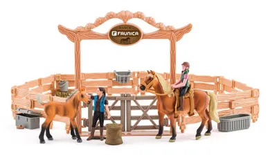 Woodyland, zagroda z końmi, szkoła jeździecka, zestaw figurek, 22 elementy