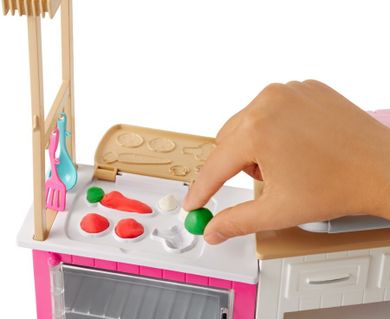 Barbie, Idealna kuchnia, światło i dźwięk, zestaw z lalką