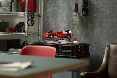 LEGO Icons, Ferrari F2004 i Michael Schumacher, 11375