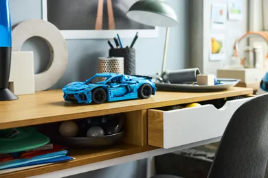 LEGO Technic, Niebieski Chevrolet Corvette Stingray, 42217