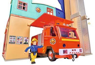 Simba, Strażak Sam, remiza strażacka, wieża treningowa