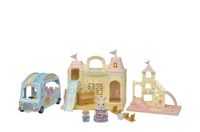Sylvanian Families, Przedszkole zamkowe, zestaw prezentowy z figurkami i akcesoriami, 5670