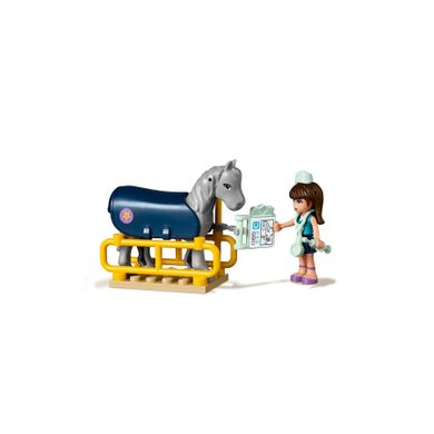 LEGO Friends, Przyczepa lecznicza dla koni, 41125
