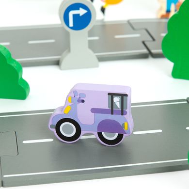 Smiki, Miasto, drewniany tor samochodowy