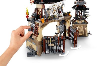 LEGO NINJAGO, Smocza jama, 70655