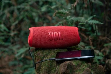 JBL, Charge 5, głośnik bezprzewodowy, czerwony