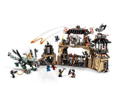 LEGO NINJAGO, Smocza jama, 70655