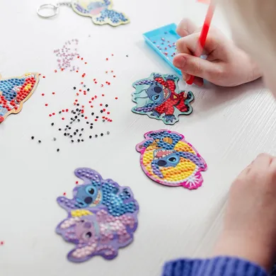 Totum, Lilo i Stitch, zestaw kreatywny 3w1, diamentowe magnesy, bransoletki, malowanie odlewów gipsowych