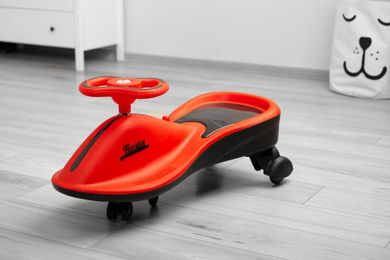Toyz, Fiesta, jeździk grawitacyjny, Red
