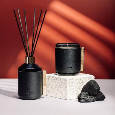 Homla, Sleek Leather, świeca zapachowa, Amber Musk, 225 G