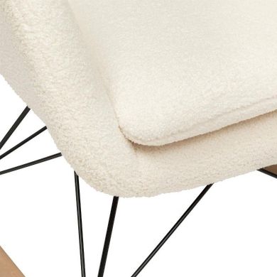 Atmosphera, fotel bujany z drewnianymi nogami, Olmeto, bouclé