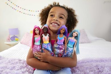 Barbie, Dreamtopia, lalka księżniczka, ciemnoróżowe włosy