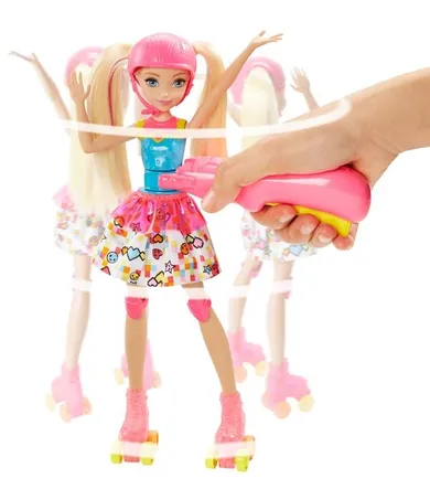 Barbie w świecie gier, Barbie na wrotkach, lalka z akcesoriami