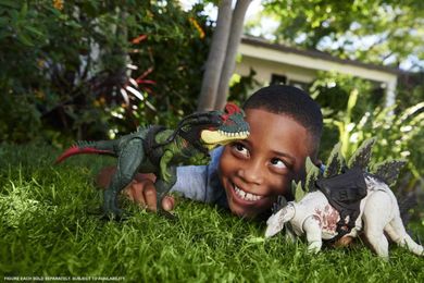 Jurassic World, Sinotyrannus - Gigantyczny tropiciel, duża figurka z funkcją ataku