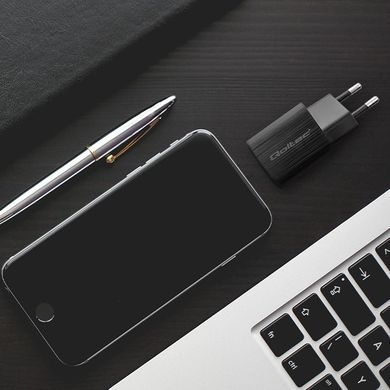 Qoltec Ładowarka Sieciowa 35w Gan Ultra, 5-20v, 2.25-3a, 1 X USB Typ C Pd, 1 X USB Qv 3.0, czarna