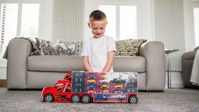 TeamsterZ, ciężarówka transporter na resoraki + 10 autek