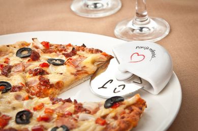 Zakochany nóż do pizzy