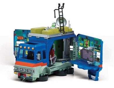 Ben 10, Gruchot, Kosmiczne Centrum Dowodzenia, transformujący pojazd, kamper