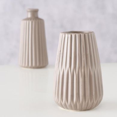 Boltze Home, ceramiczny wazon z tłoczonym wzorem, Esko, 18 cm