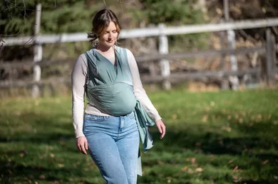 Chicco, Boppy Comfyhug, nosidło, Silver Green