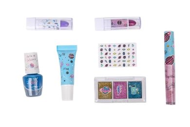 Create It! Make-up, zestaw niespodzianka do makijażu na 7 dni