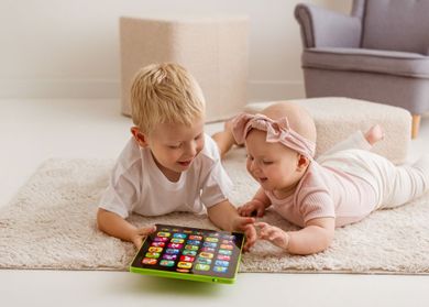 Dumel Discovery, Zwierzakowy alfabet, Tablet, zabawka interaktywna