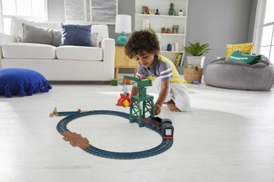 Fisher-Price, Tomek i Przyjaciele, Diesel, zestaw torów z lokomotywką