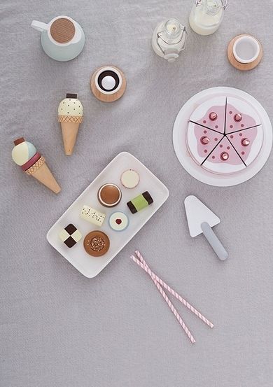 Kids Concept, Bistro, Tort urodzinowy, zabawka drewniana, pink