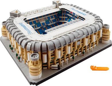 LEGO Icons, Stadion Realu Madryt Santiago Bernabeu, 10299
