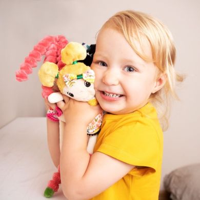 Mom's Care, lalka Zuzia, pierwsza maskotka