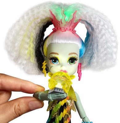 Monster High, Zelektryzowana Frankie, lalka z akcesoriami