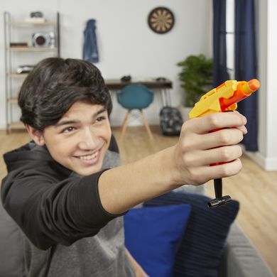 Nerf Alpha Strike, Stinger SD-1, 8 wyrzutni i 16 strzałek