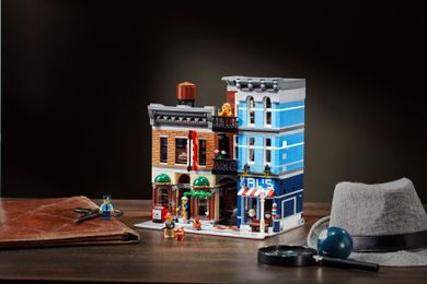 LEGO Creator Expert, Biuro detektywa, 10246