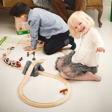 Brio World, Kolejka drewniana, zestaw startowy, 26 elemenów