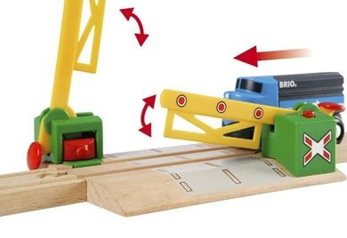 Brio World, Magnetyczny przejazd kolejowy, zabawka drewniana