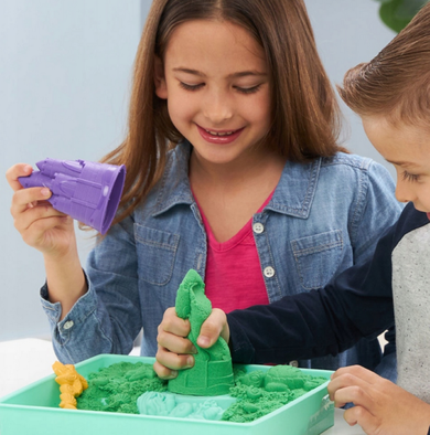 Kinetic Sand, piasek kinetyczny z piaskownicą, zielony