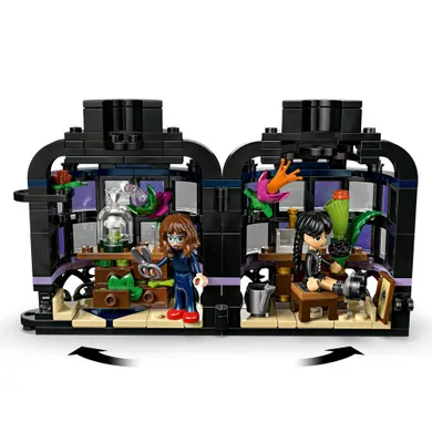 LEGO Wednesday, Kwiat czarnej dalii, 76784