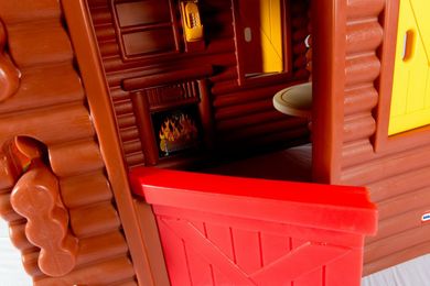 Little Tikes, Domek z bali