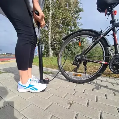 Trizand, pompka podłogowa z wężykiem