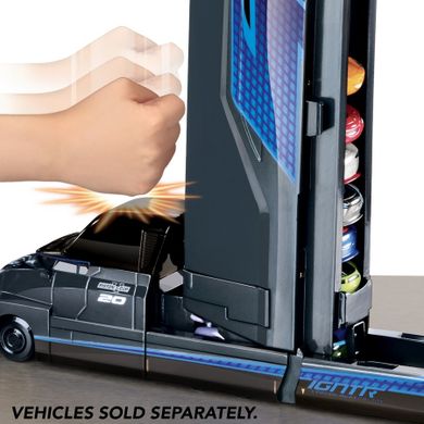 Auta, Transporter Jackson Storm, pojazd z wyrzutnią