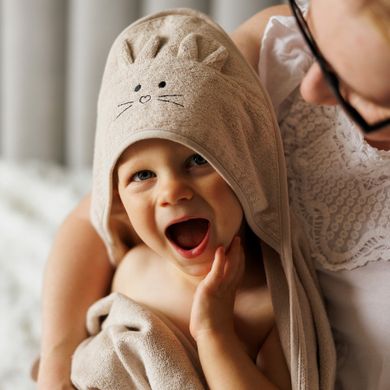 BabyOno, okrycie kąpielowe bambusowe z kapturkiem, jasny beż, 100-100 cm