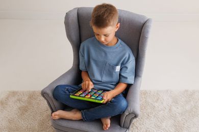 Dumel Discovery, Zwierzakowy alfabet, Tablet, zabawka interaktywna